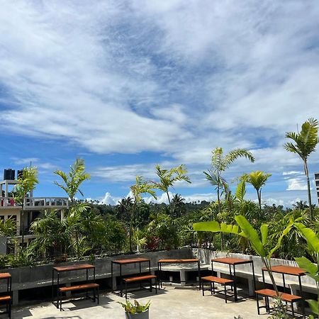 Yasis Surf Lodge Mirissa Eksteriør bilde