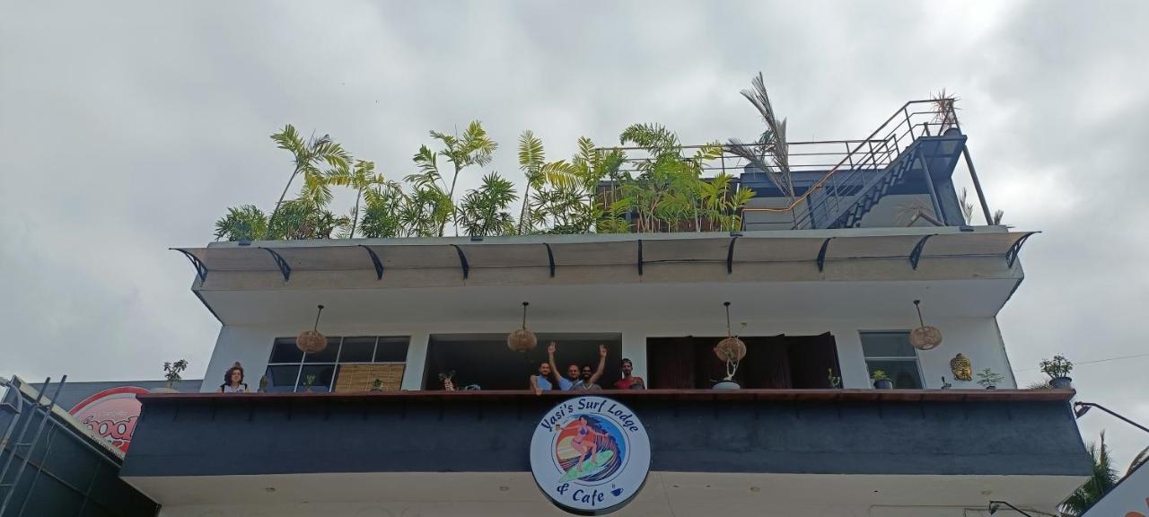 Yasis Surf Lodge Mirissa Eksteriør bilde