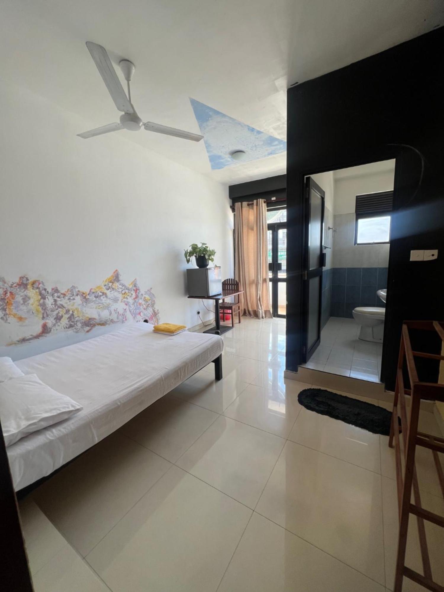 Yasis Surf Lodge Mirissa Eksteriør bilde