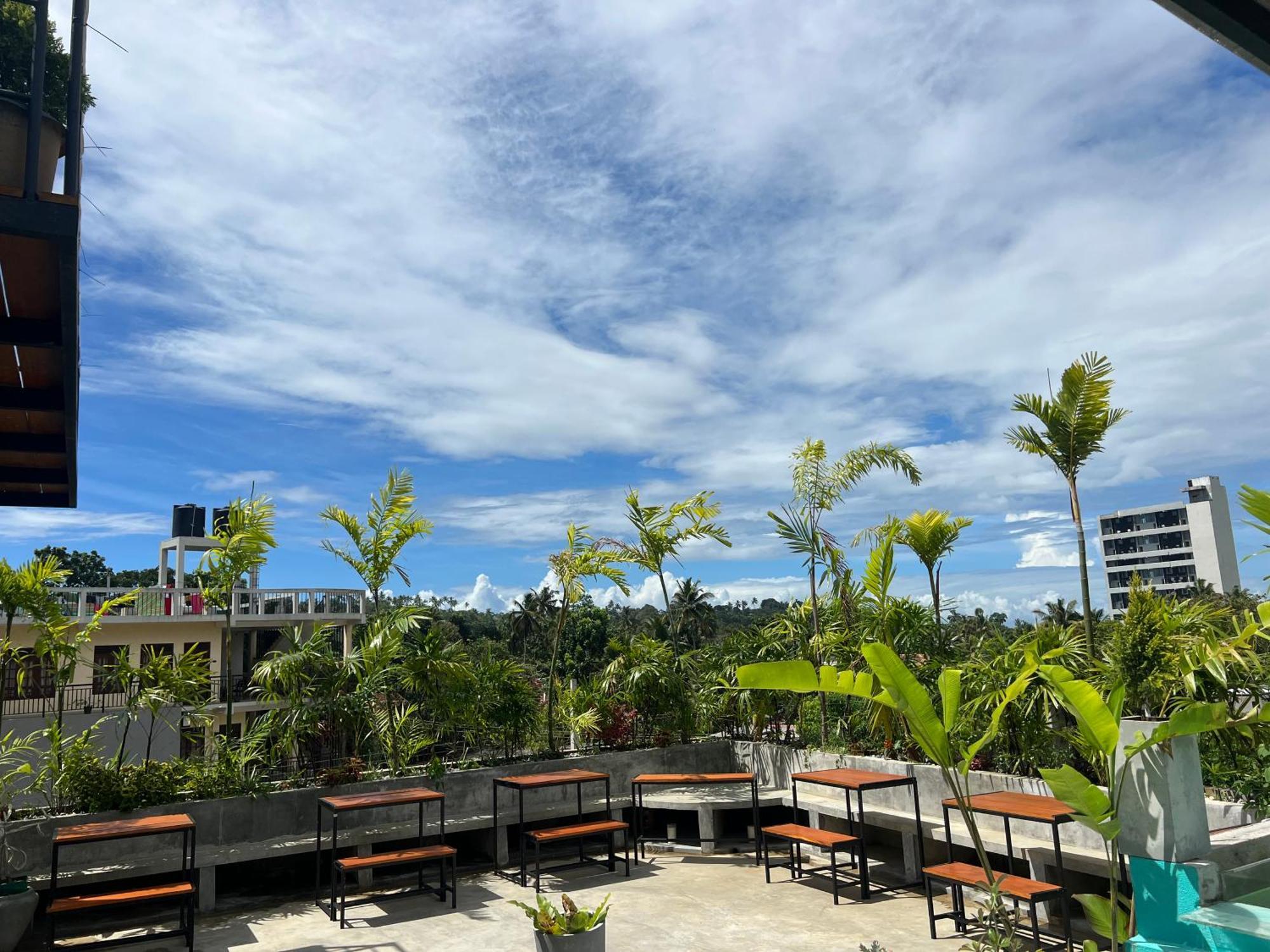 Yasis Surf Lodge Mirissa Eksteriør bilde